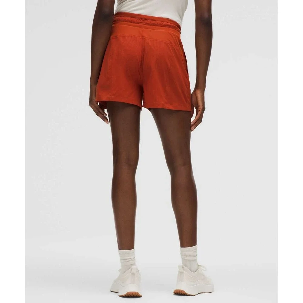 NWT Lululemon Dance Studio High-Rise Short 3.5